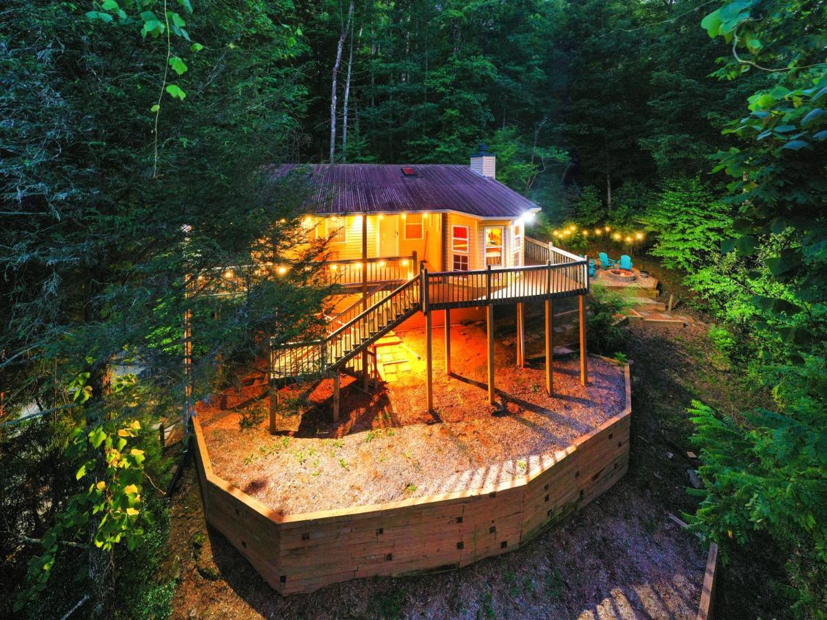 Cozy Cabin Retreat - Hot Tub, Fireplace & Fire Pit Blue Ridge Dış mekan fotoğraf