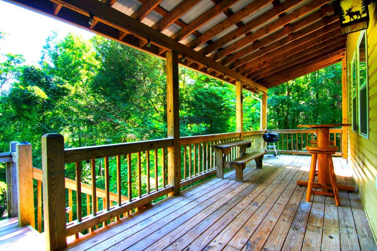 Cozy Cabin Retreat - Hot Tub, Fireplace & Fire Pit Blue Ridge Dış mekan fotoğraf