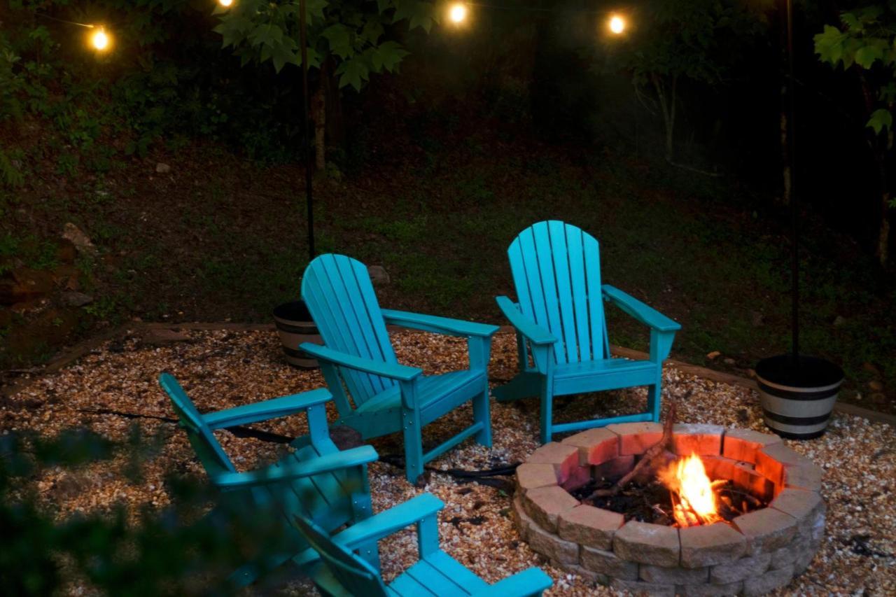 Cozy Cabin Retreat - Hot Tub, Fireplace & Fire Pit Blue Ridge Dış mekan fotoğraf