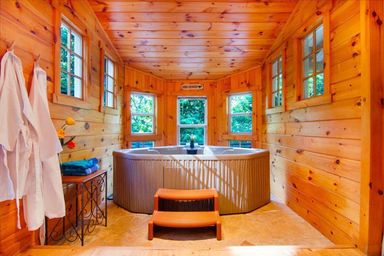 Cozy Cabin Retreat - Hot Tub, Fireplace & Fire Pit Blue Ridge Dış mekan fotoğraf